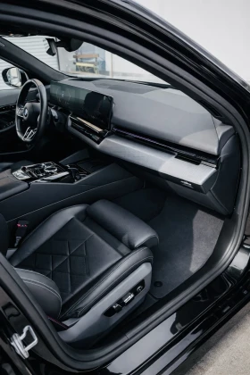BMW 520 M-Sport PRO/360-CAМ/Head-Up/ICONIC/Night Vision, снимка 8