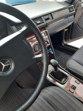 Mercedes-Benz 124, снимка 15 - Автомобили и джипове - 45598105