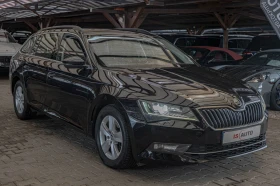 Skoda Superb 2.0TDI/DSG/ParkPilot/4x4/AirCare/Подгрев, снимка 2