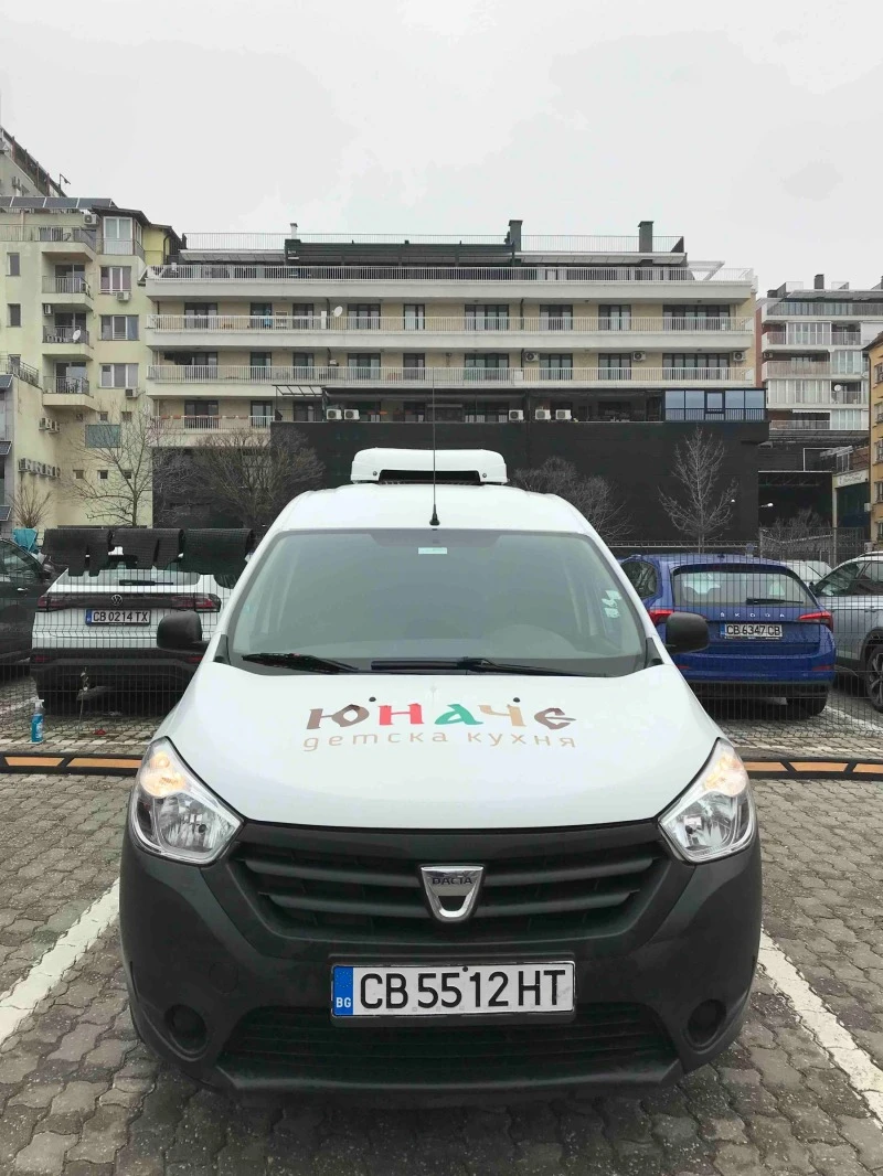 Dacia Dokker Хладилен 3 броя, снимка 1 - Автомобили и джипове - 46748086