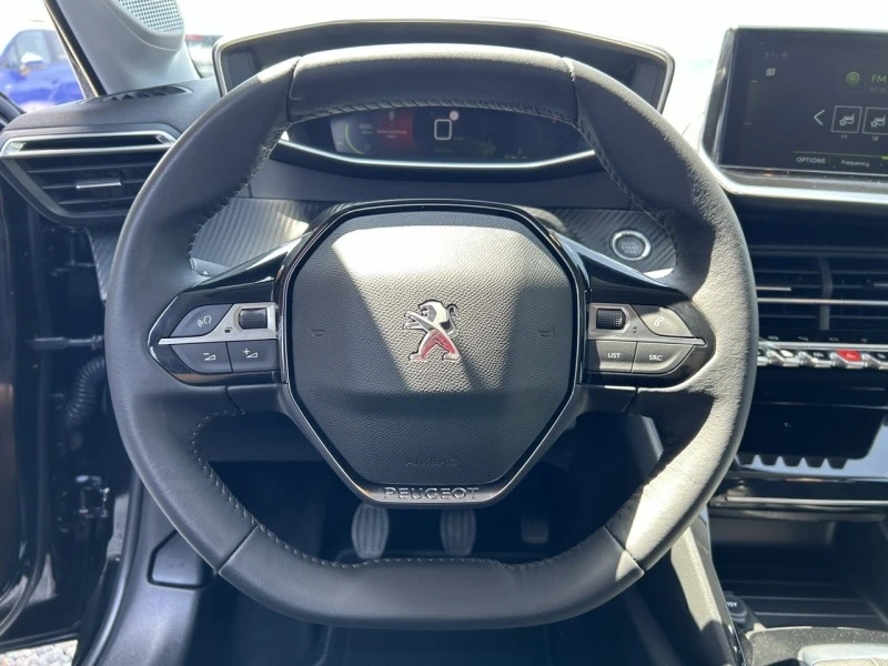 Peugeot 208 1.2 Digital 3D I-Cockpit, снимка 12 - Автомобили и джипове - 46290362