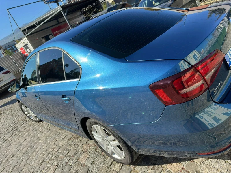 VW Jetta, снимка 5 - Автомобили и джипове - 48120264