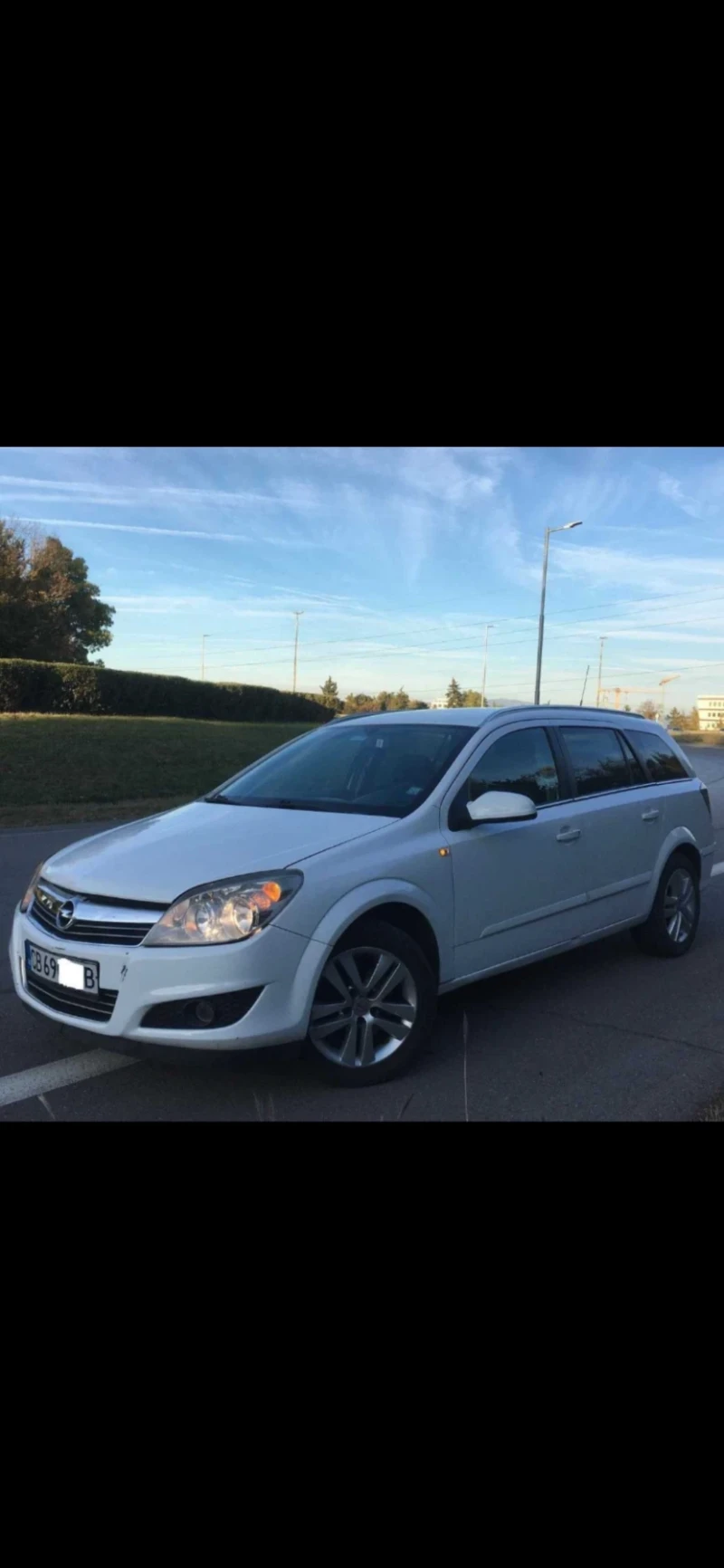 Opel Astra 1.7 CDTI, снимка 3 - Автомобили и джипове - 48148549