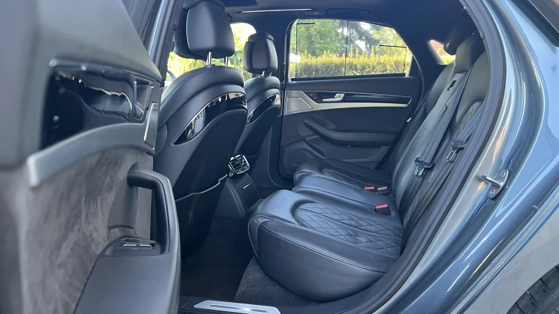 Audi A8 4.2TDI/Matrix/Bose/Active Distronic/Обдухване, снимка 13 - Автомобили и джипове - 51090885