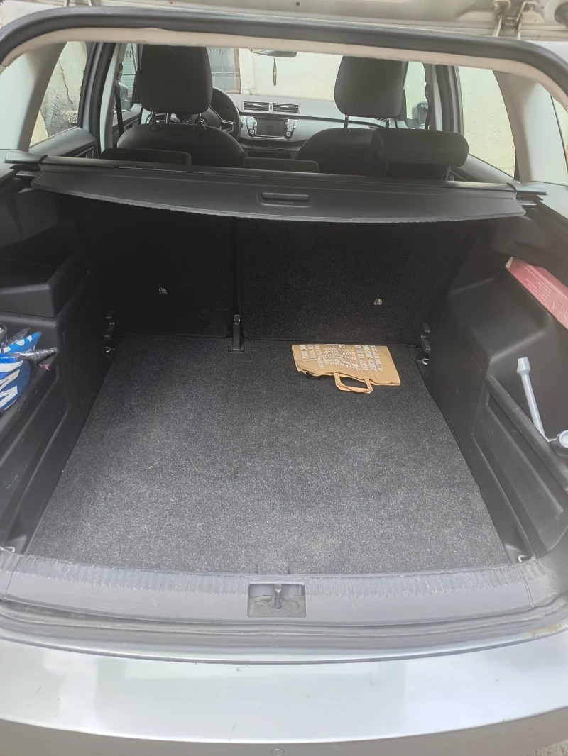 Skoda Fabia 1.4TDI автоматик , снимка 11 - Автомобили и джипове - 52338753