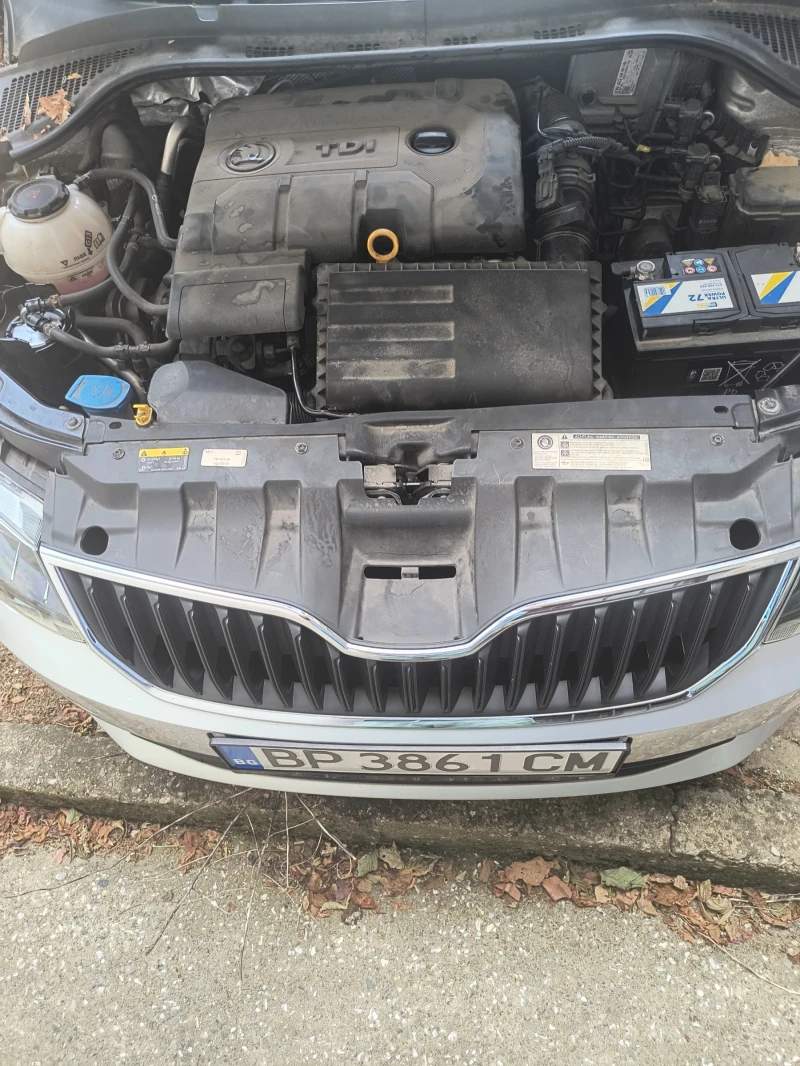 Skoda Fabia 1.4TDI автоматик , снимка 6 - Автомобили и джипове - 52338753