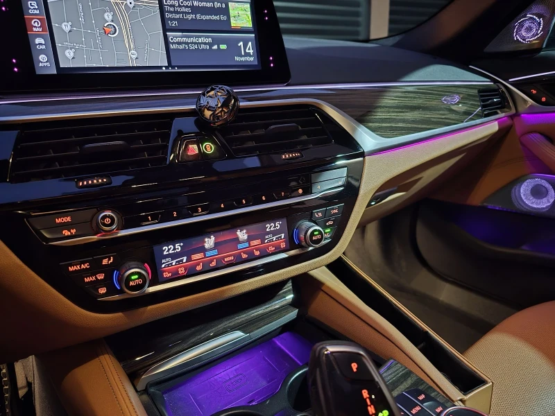 BMW 540 i xDrive M FULL!!!, снимка 14 - Автомобили и джипове - 52657324