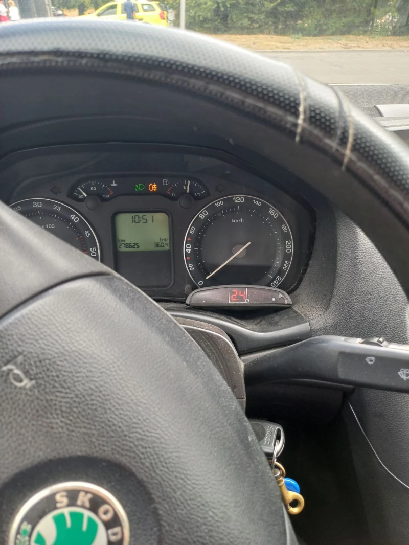 Skoda Octavia, снимка 6 - Автомобили и джипове - 52533706