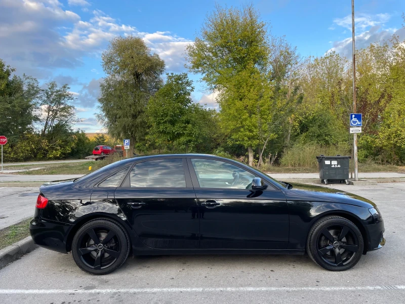 Audi A4 -Гаражна, отлично състояние, с комплект зимни гуми, снимка 2 - Автомобили и джипове - 52547162