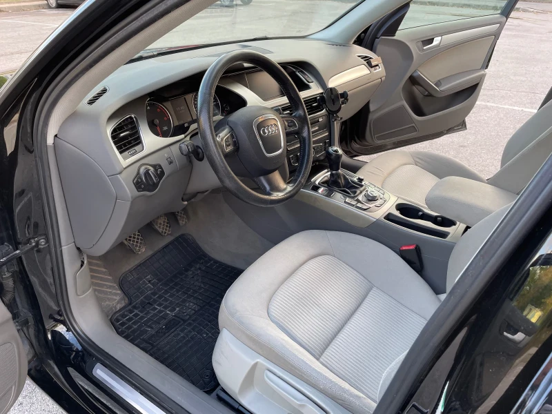 Audi A4 -Гаражна, отлично състояние, с комплект зимни гуми, снимка 7 - Автомобили и джипове - 52547162