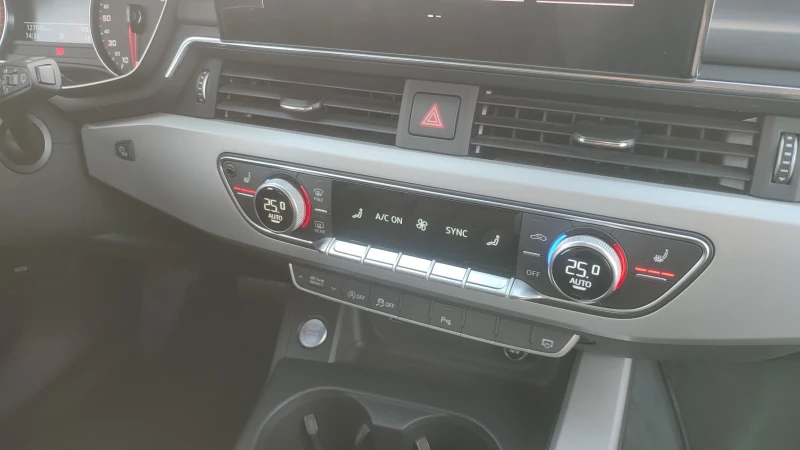 Audi A4 40 TDI MATRIX , снимка 13 - Автомобили и джипове - 52555078