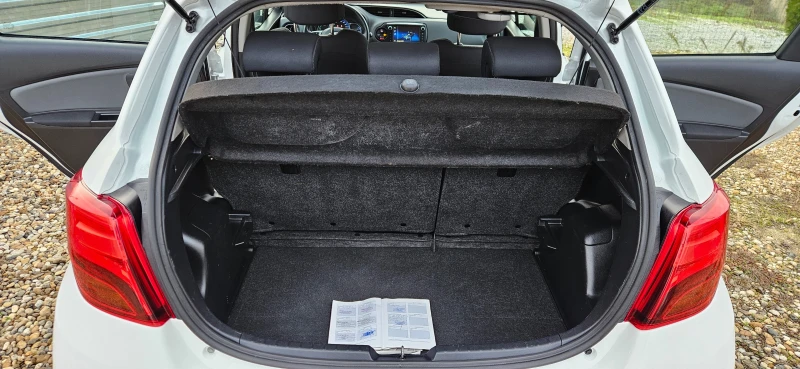 Toyota Yaris 1.5i-HIBRID* 2016г* 147900км* НАВИГАЦИЯ* КАМЕРА* Т, снимка 13 - Автомобили и джипове - 52679721