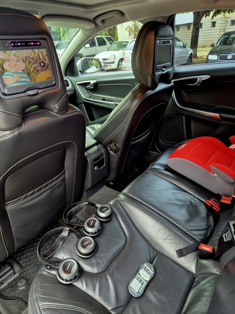 Volvo S60 Drive E - R Design, снимка 10 - Автомобили и джипове - 52999705