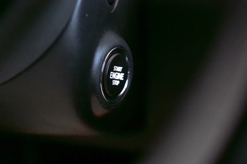 Skoda Superb 2.0TDI/DSG/ParkPilot/4x4/AirCare/Подгрев, снимка 13 - Автомобили и джипове - 53056137