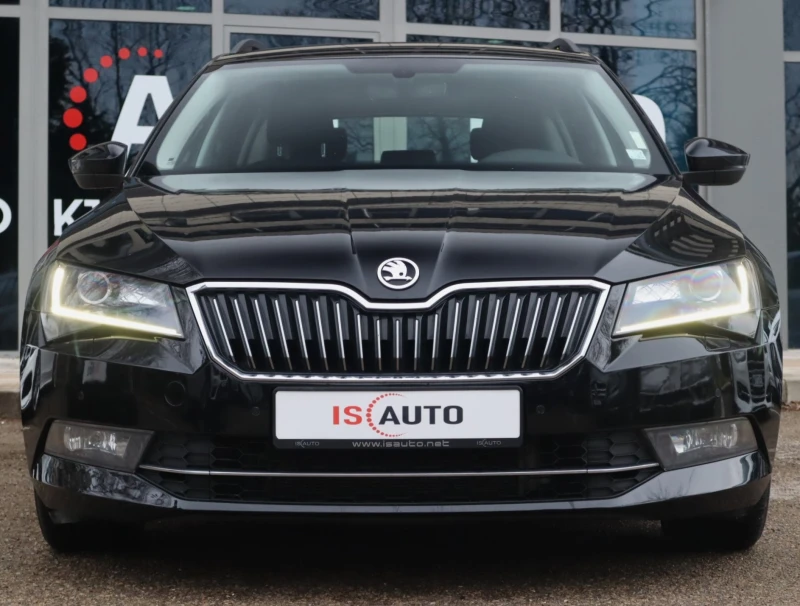 Skoda Superb 2.0TDI/DSG/ParkPilot/4x4/AirCare/Подгрев, снимка 2 - Автомобили и джипове - 53056137