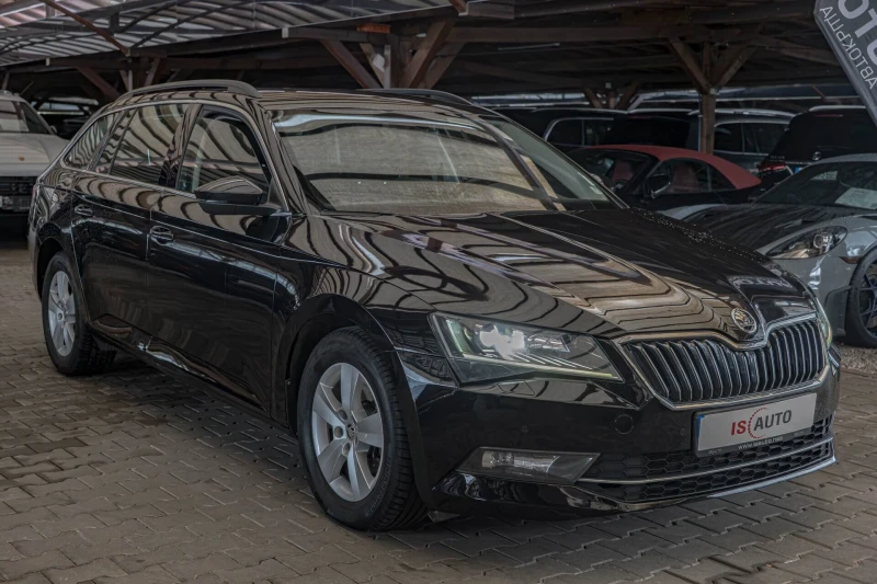 Skoda Superb 2.0TDI/DSG/ParkPilot/4x4/AirCare/Подгрев, снимка 2 - Автомобили и джипове - 53056137