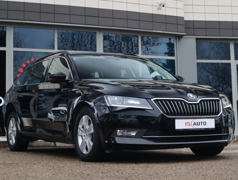 Skoda Superb 2.0TDI/DSG/ParkPilot/4x4/AirCare/Подгрев, снимка 3 - Автомобили и джипове - 53056137