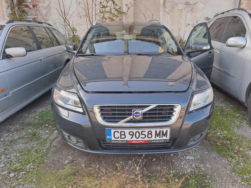Volvo V50 Птлично състояние - 7900 лв. / 4039.21 € - 39608570 1