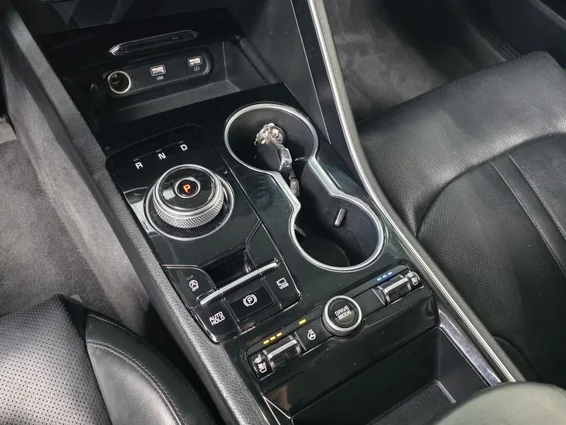 Kia K5 2.0, снимка 9 - Автомобили и джипове - 54263607