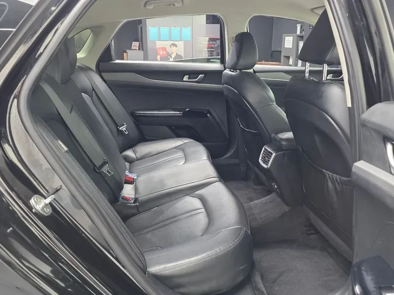 Kia K5 2.0, снимка 12 - Автомобили и джипове - 54263607