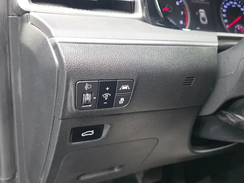 Kia K5 2.0, снимка 17 - Автомобили и джипове - 54263607