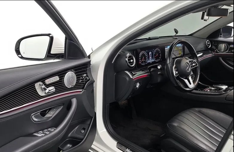Mercedes-Benz E 450 EXCLUSIVE/367HP/4M/PANO/360/ОБДУХВАНЕ/282hMC, снимка 8 - Автомобили и джипове - 55133025