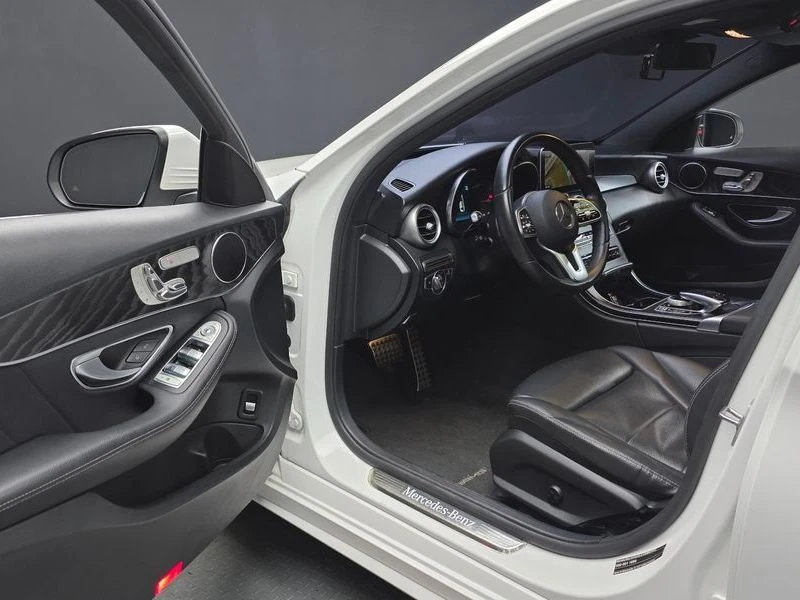 Mercedes-Benz C 220 C220 d 4MATIC AMG Line| 170к.с.| ВКЛ.ТЕХНОТЕСТ, снимка 10 - Автомобили и джипове - 55478364