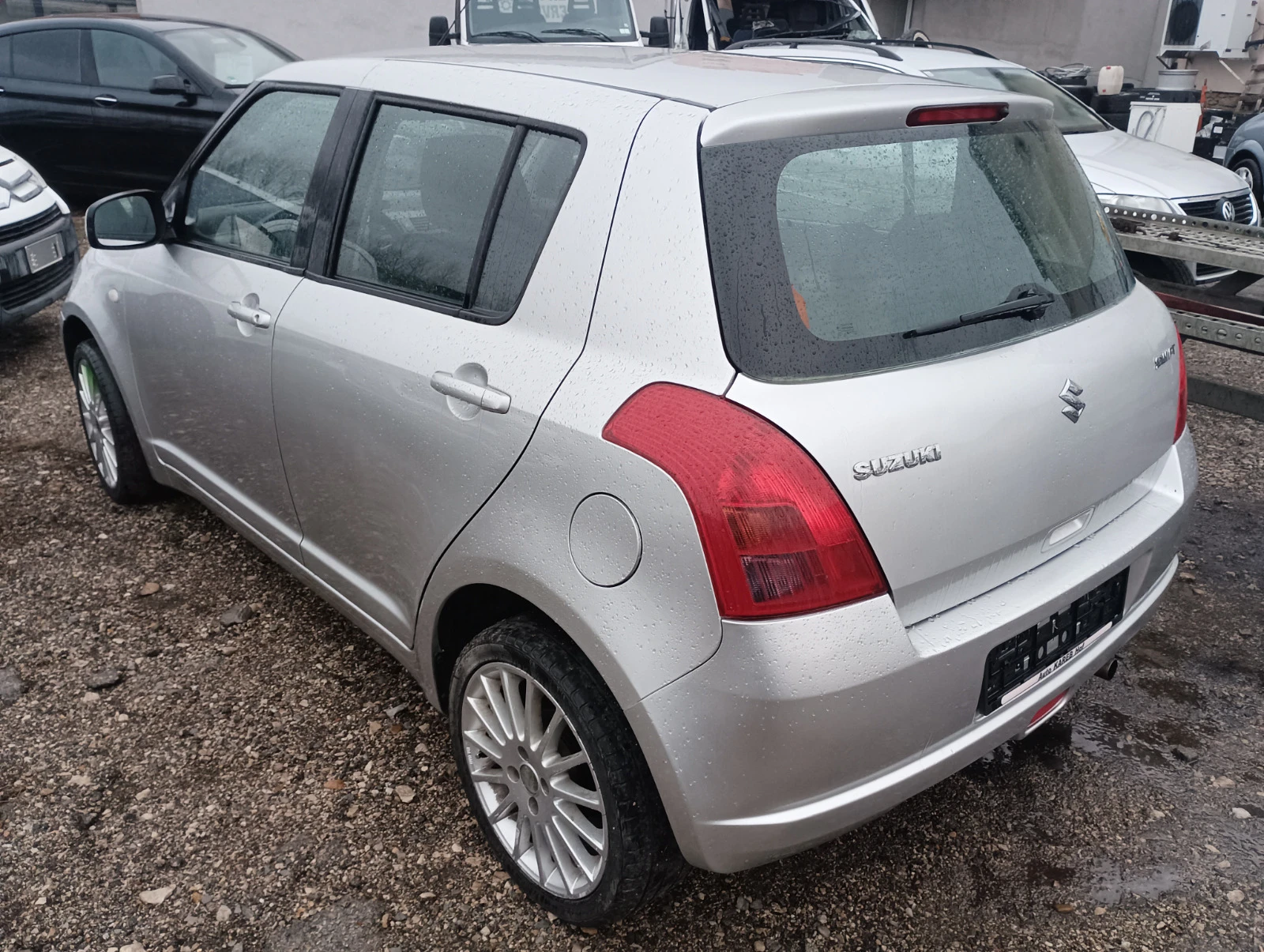 Suzuki Swift 1.3i ТОП СЪСТОЯНИЕ  - изображение 3