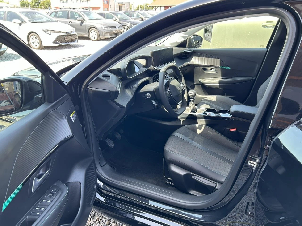 Peugeot 208 1.2 Digital 3D I-Cockpit - изображение 10