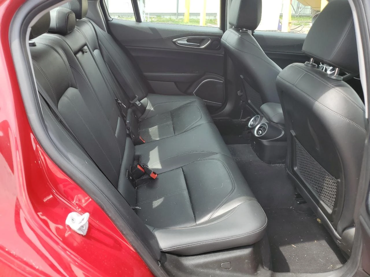 Alfa Romeo Giulia Q4* DISTRONIC* ПОДГРЕВИ* 4Х4 - изображение 10