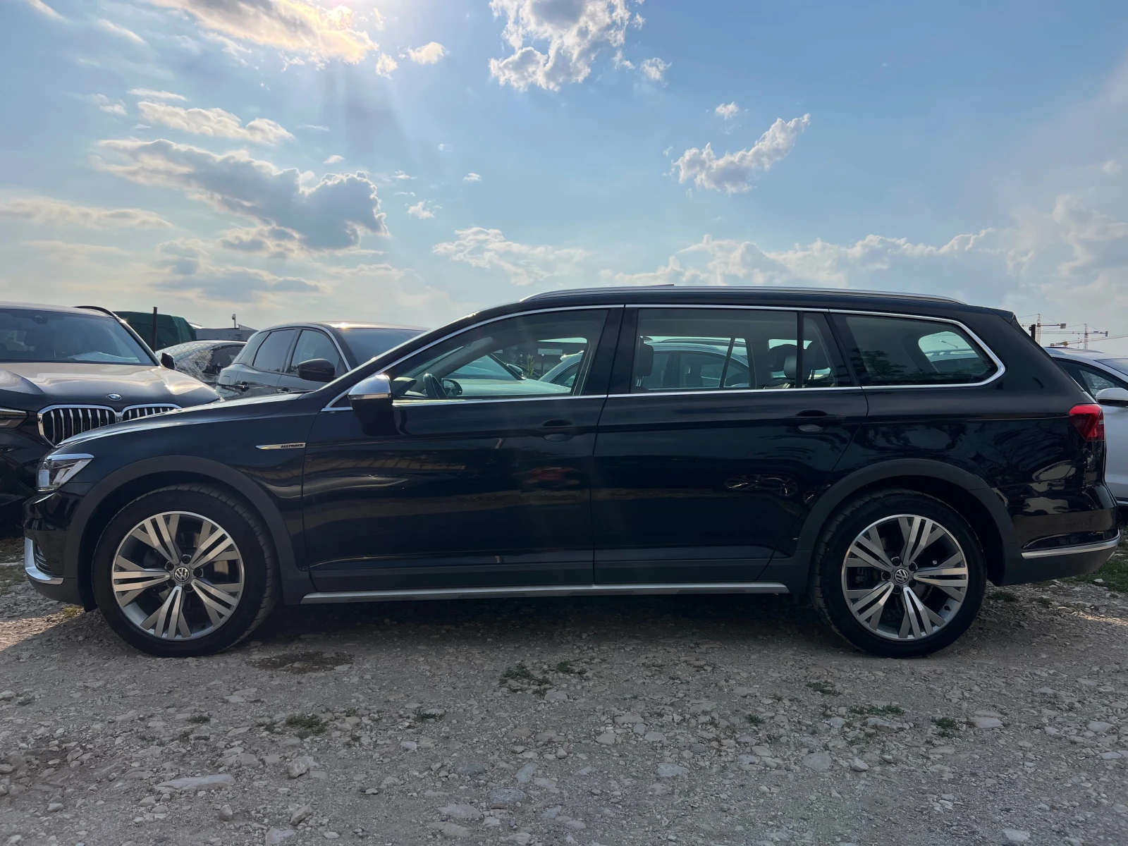 VW Alltrack DIGTIAL PANORAMA 4x4 NAVI TEGLICH - изображение 7