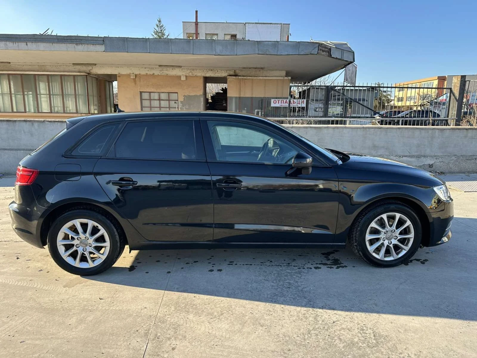Audi A3 1.6 TDI Sportback - изображение 4