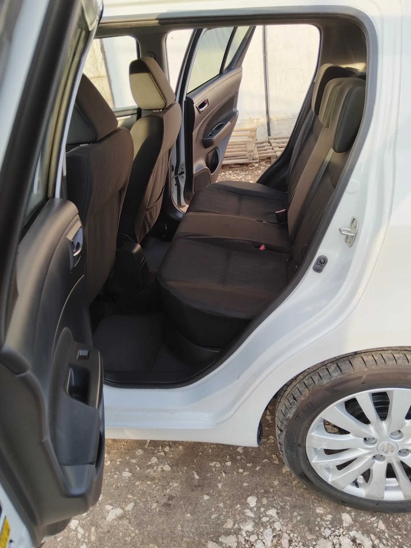 Suzuki Swift 1.3 DDIS - изображение 10