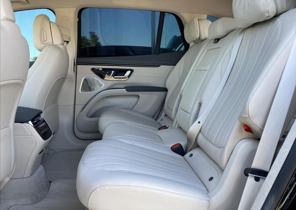 Mercedes-Benz EQS 500 SUV AMG Line 4Matic - изображение 10