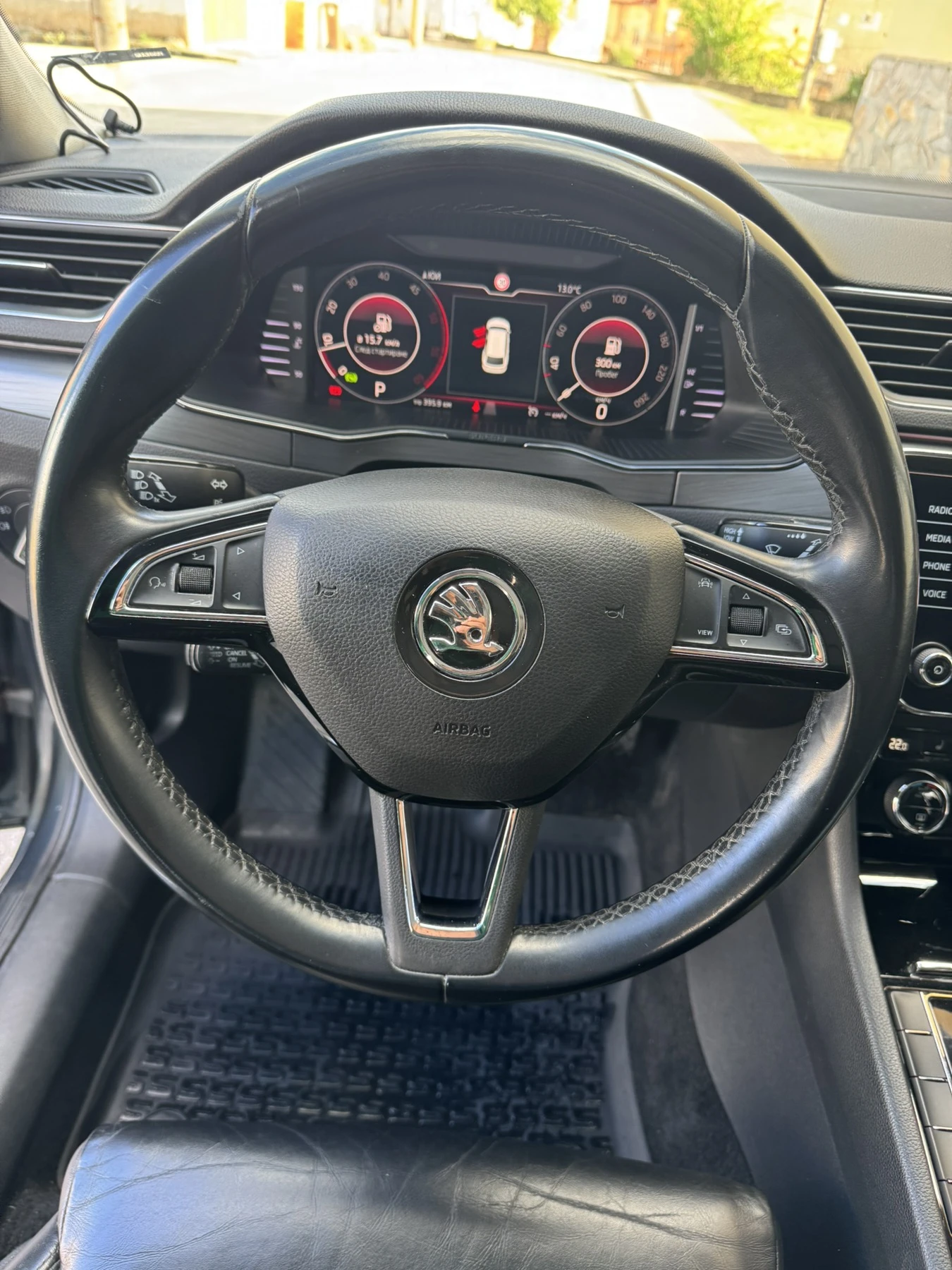 Skoda Superb 2.0 TDI 150hp - изображение 8