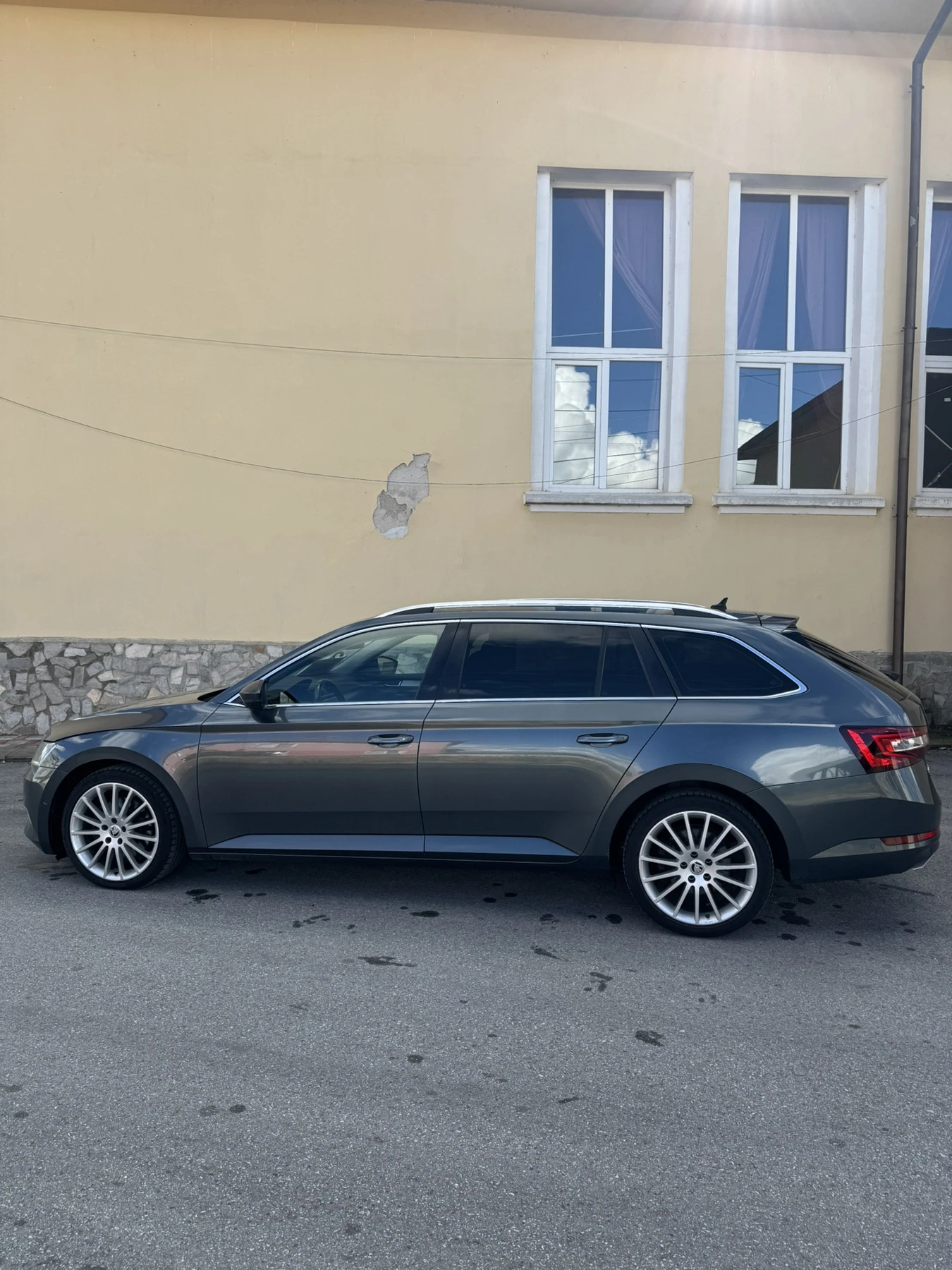 Skoda Superb 2.0 TDI 150hp - изображение 5