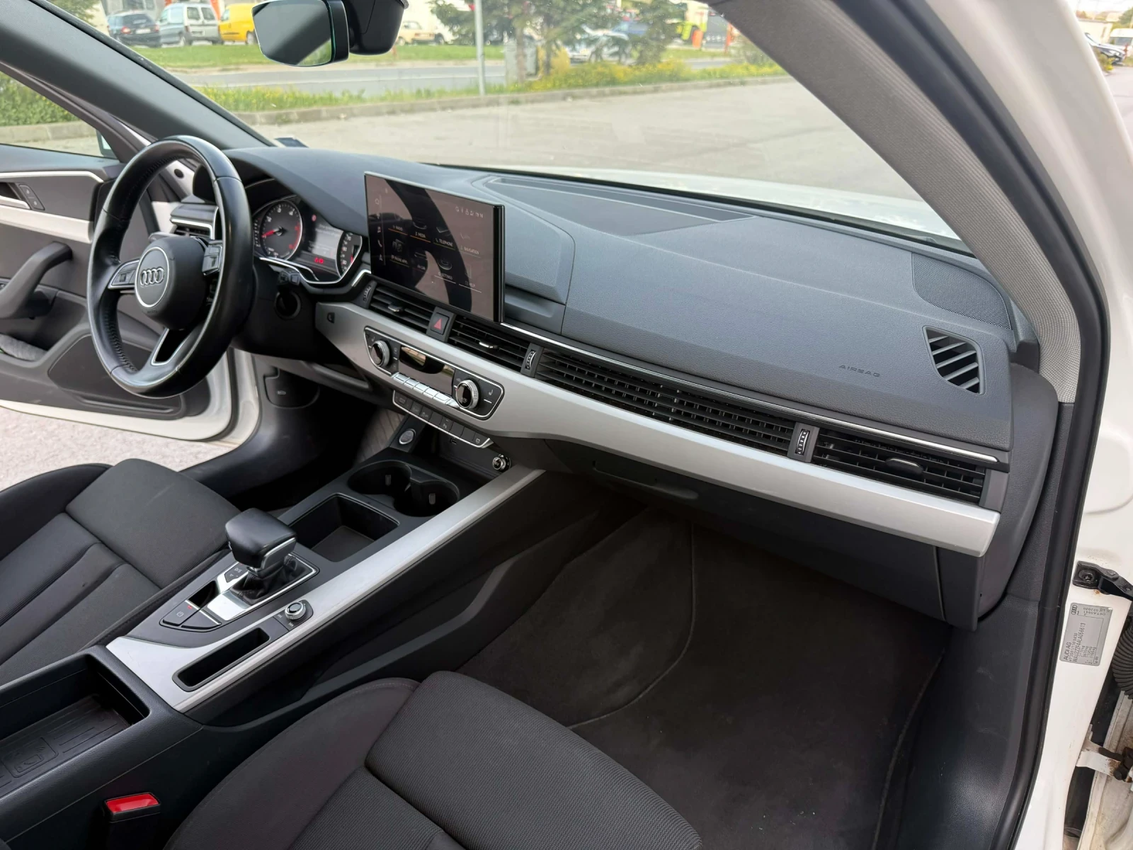 Audi A4 40 TDI MATRIX ПОДГРЕВ МАСАЖ , снимка 12 - Автомобили и джипове - 52555078