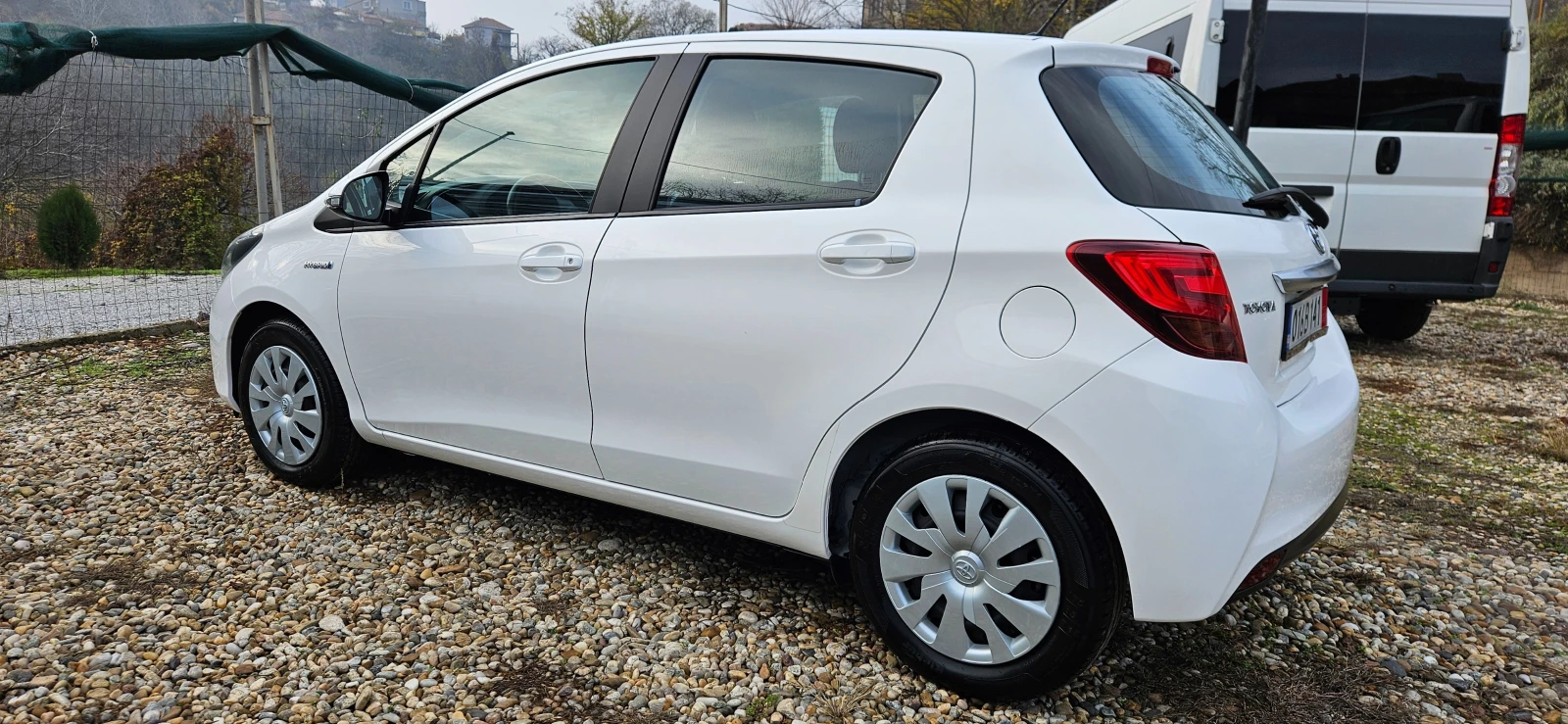 Toyota Yaris 1.5i-HIBRID* 2016�* 147900��* ���������* ������* � | Mobile.bg � ����������� 6