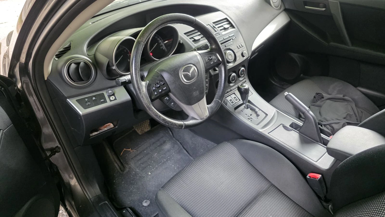 Mazda 3 BL 2.0i, снимка 11 - Автомобили и джипове - 53770072