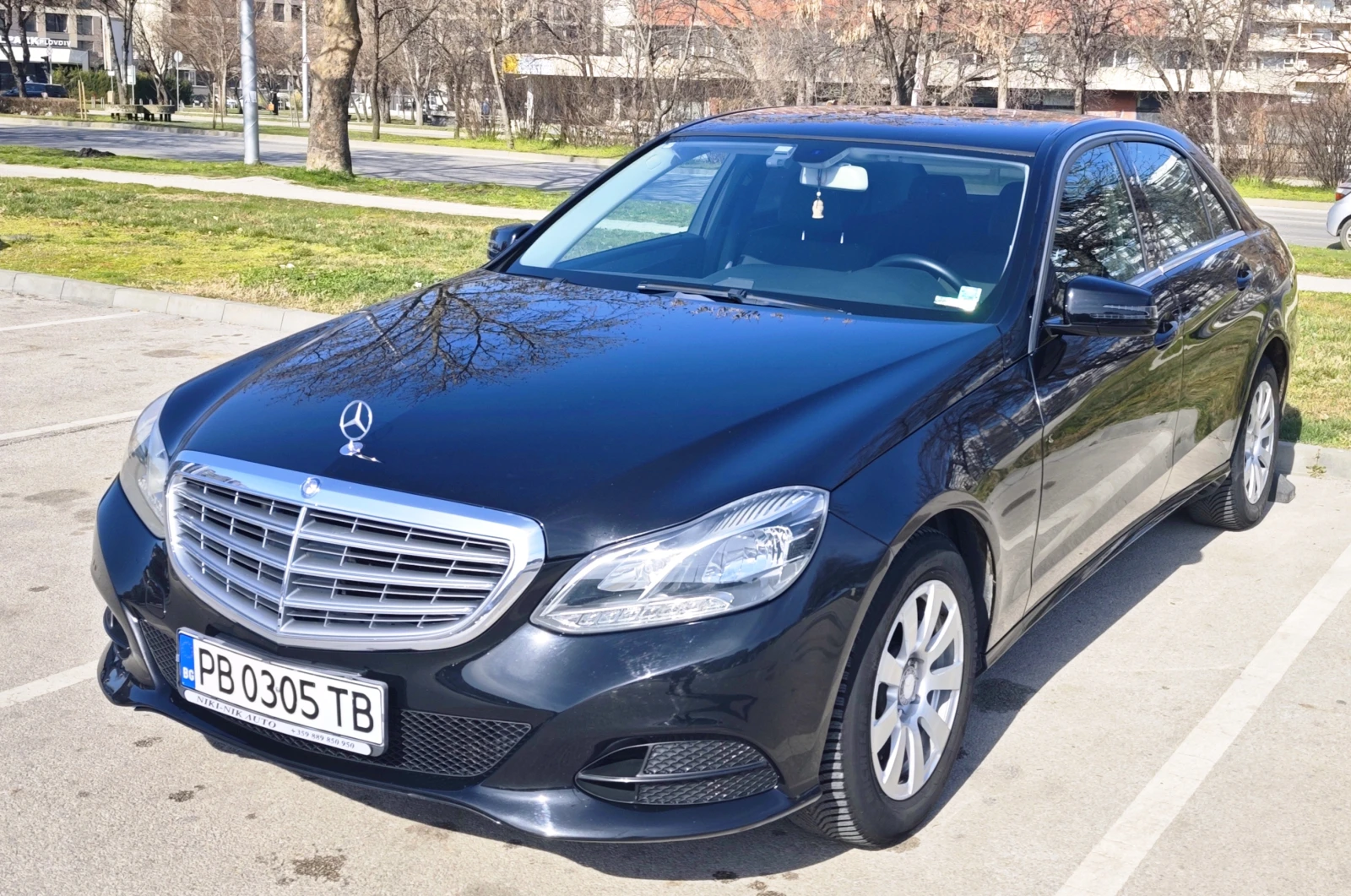 Mercedes-Benz E 200, снимка 3 - Автомобили и джипове - 53808683