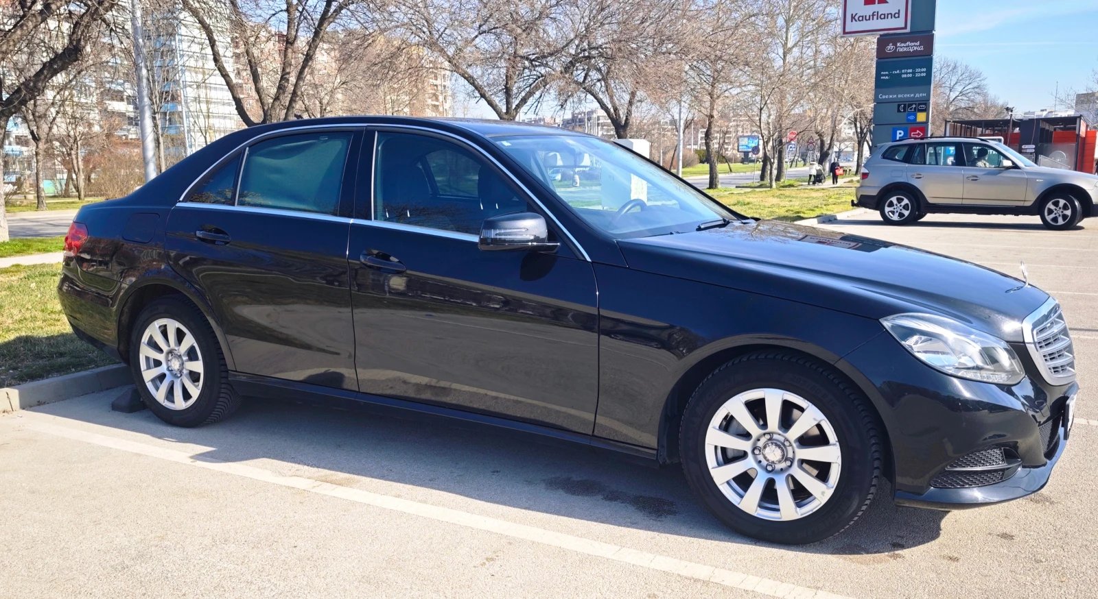 Mercedes-Benz E 200, снимка 9 - Автомобили и джипове - 53808683