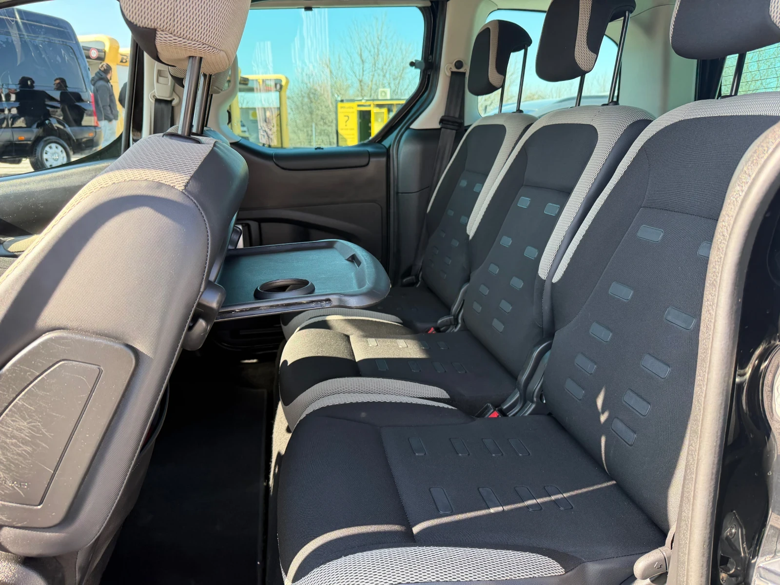 Citroen Berlingo 1.6 HDI XTR, снимка 6 - Автомобили и джипове - 53824213
