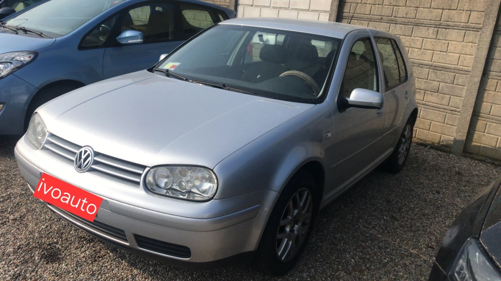 VW Golf 1.6ben.105k.c., снимка 2 - Автомобили и джипове - 53842634