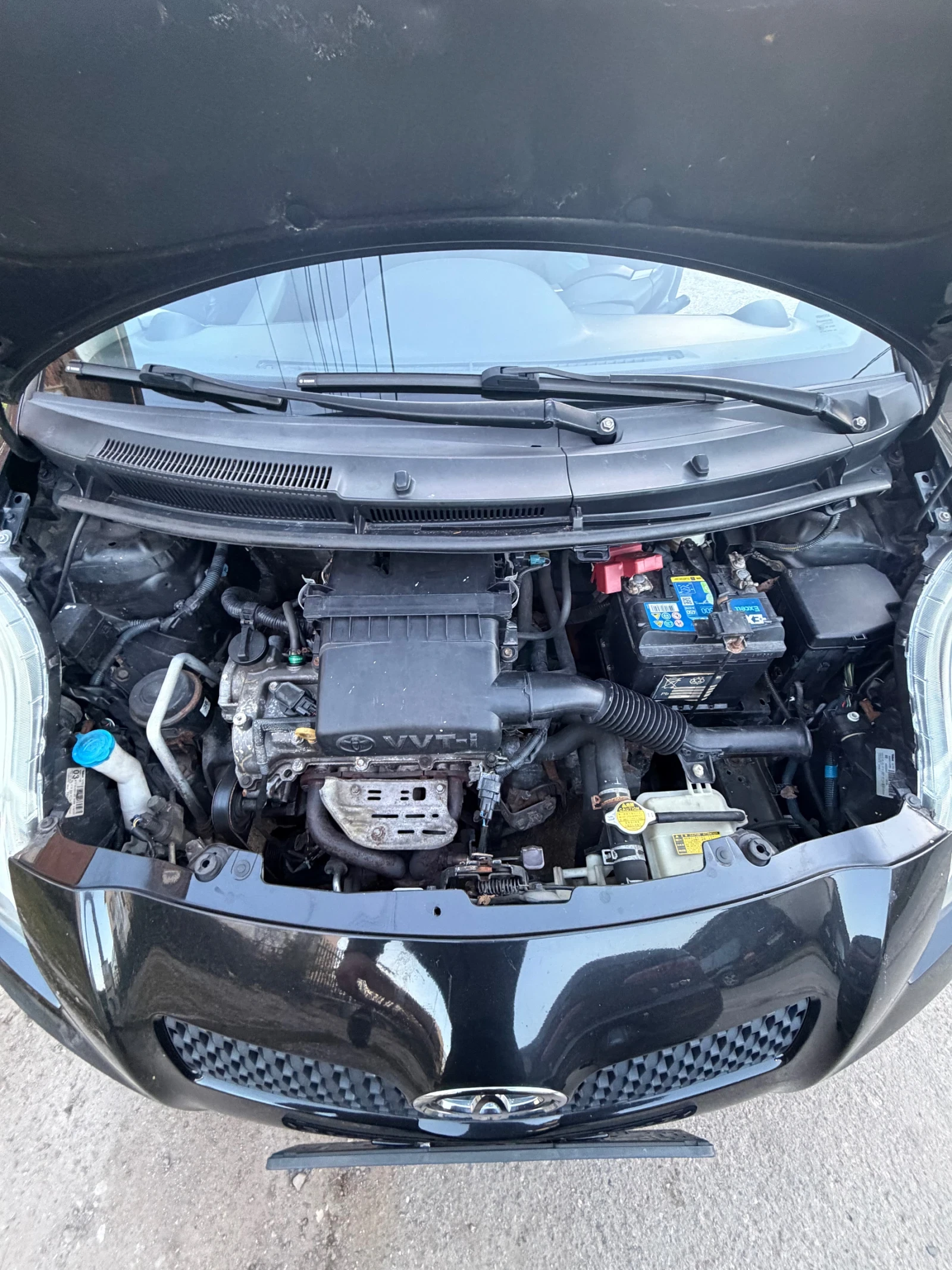 Toyota Yaris 1.3 VVT-I, снимка 14 - Автомобили и джипове - 53857468