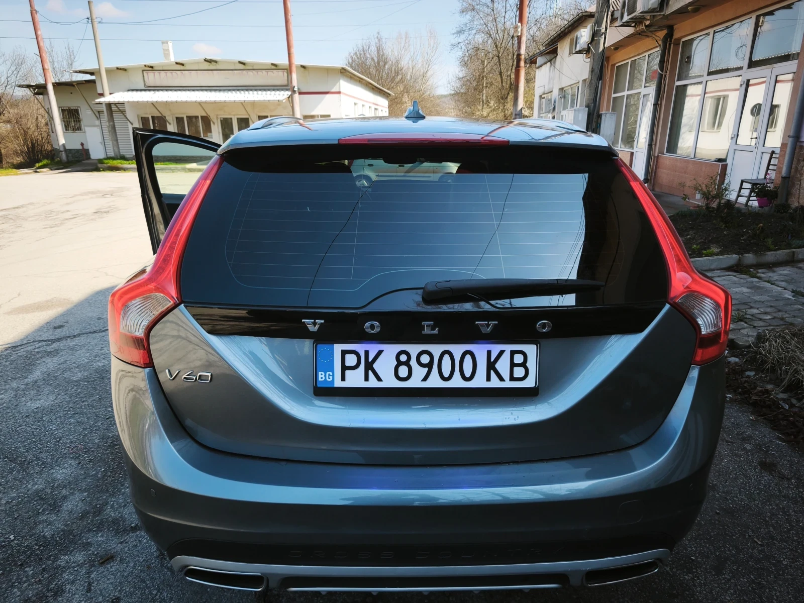Volvo V60 Cross Country, снимка 13 - Автомобили и джипове - 54097747