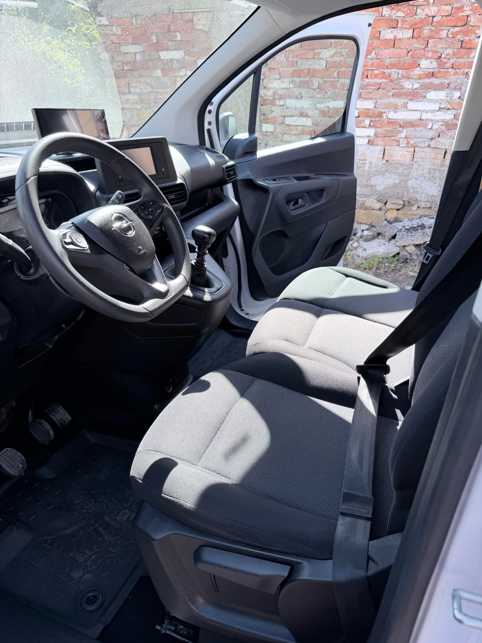 Opel Combo, снимка 4 - Автомобили и джипове - 54317588