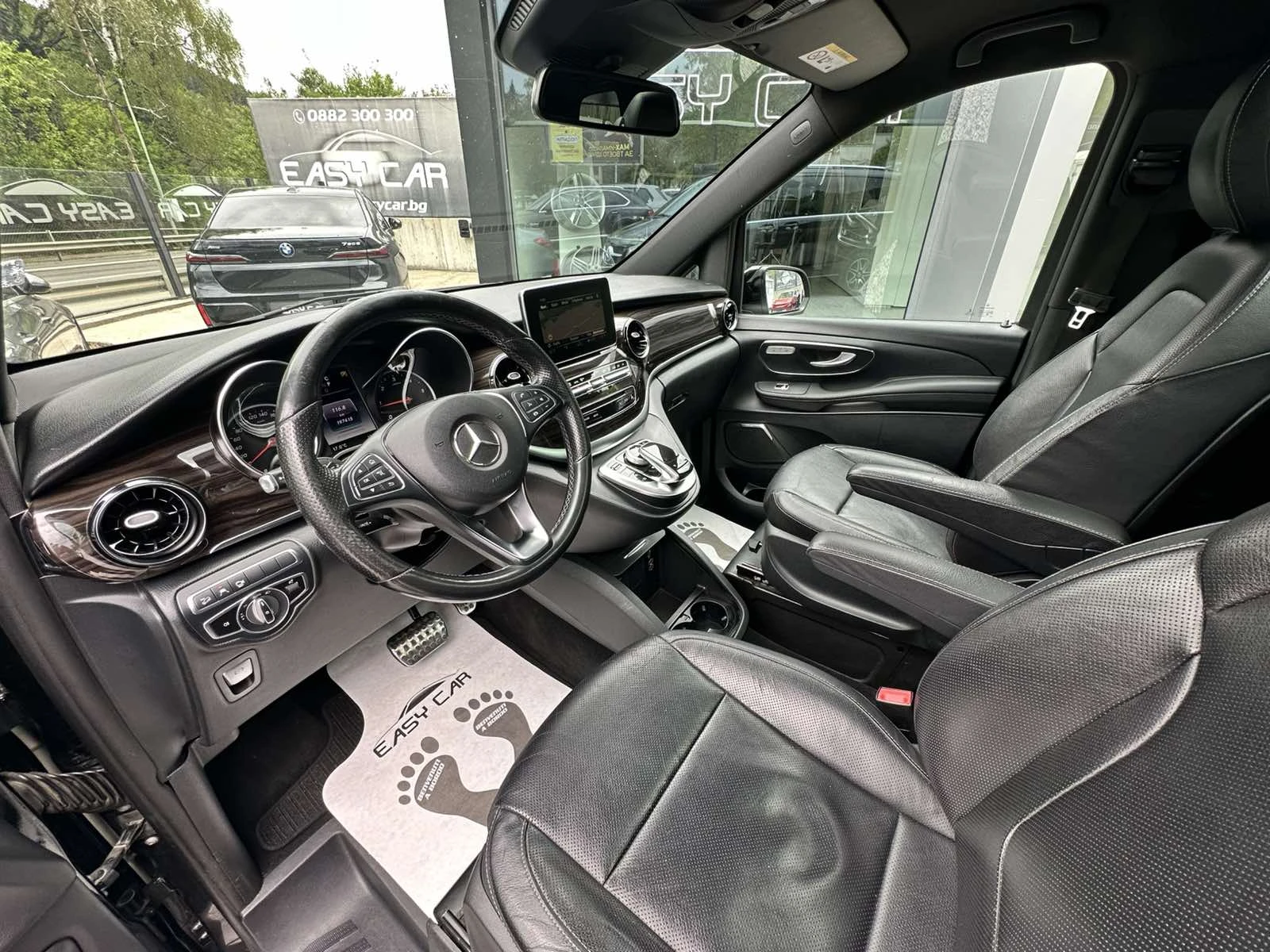 Mercedes-Benz V 300 6+ 1/PANO/CAMERA/, снимка 8 - Автомобили и джипове - 54471135
