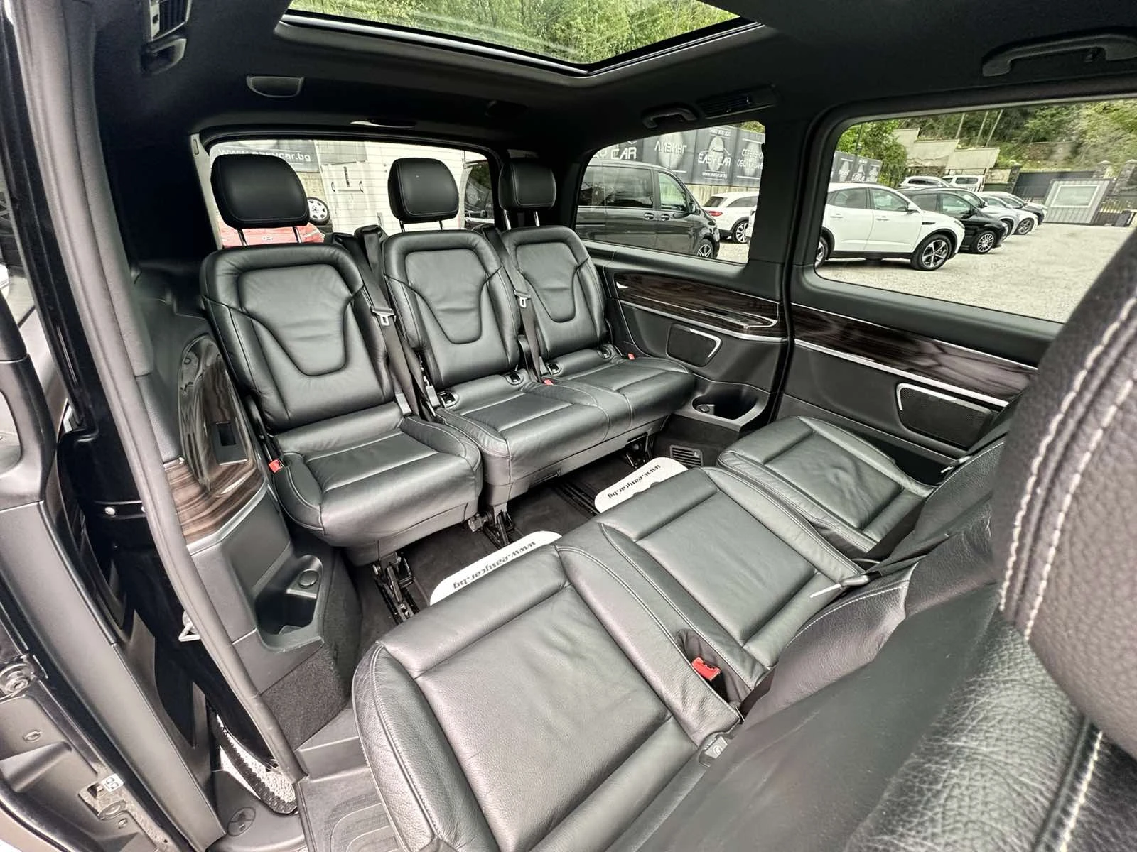 Mercedes-Benz V 300 6+ 1/PANO/CAMERA/, снимка 15 - Автомобили и джипове - 54471135