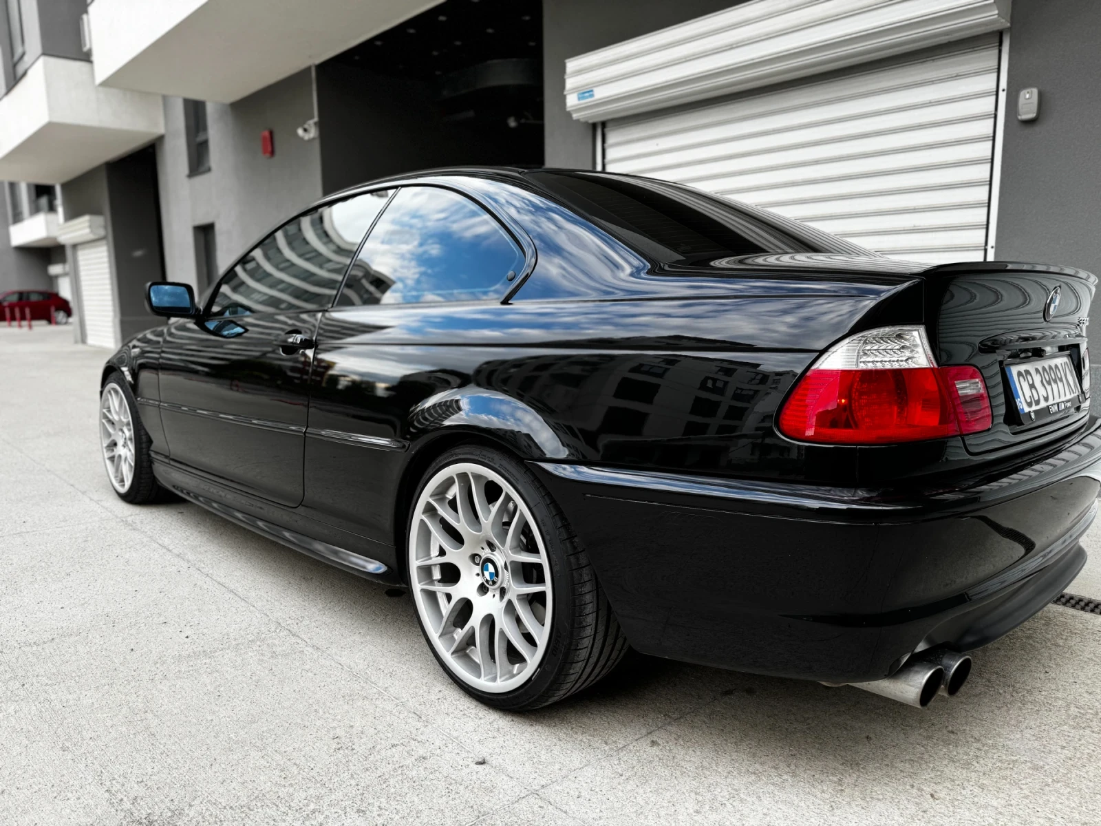 BMW 330, снимка 2 - Автомобили и джипове - 54636644