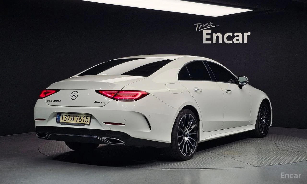 Mercedes-Benz CLS 400 AMG PACK* PANO* КОЖА* ПОДГРЕВ* ОБДУХВ.* АМБИЕНТ* , снимка 2 - Автомобили и джипове - 54752203